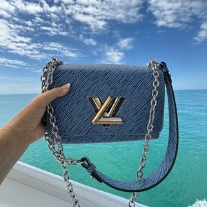 Louis Vuitton Epi Twist Shoulder Bag in light Denim PM